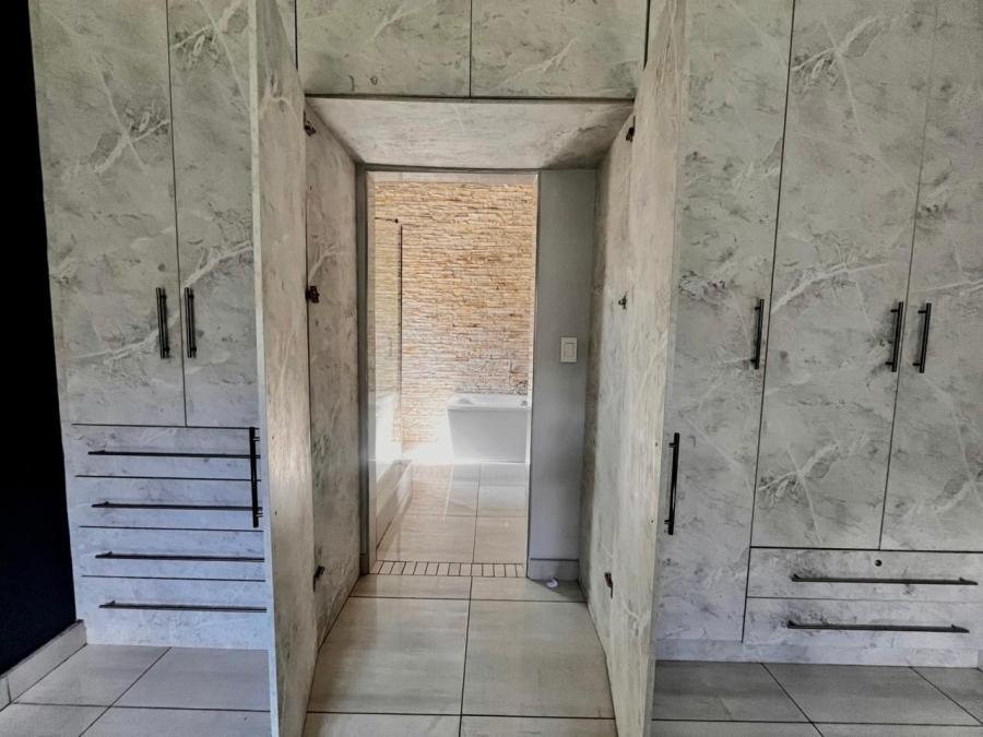 4 Bedroom Property for Sale in Donkerhoek A H North West